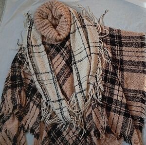 NEW Chic Textured Plaid and Knit  Poncho and Shawl, One Size Fits Most